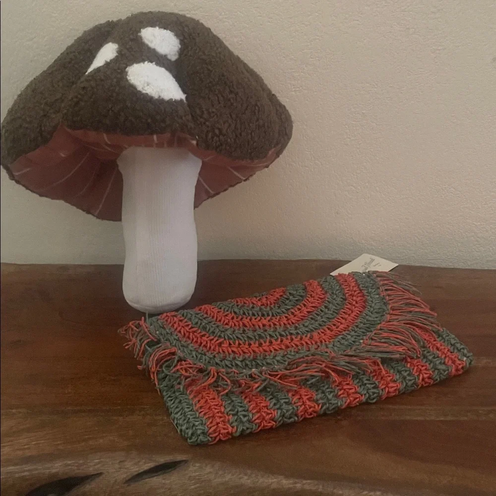Universal Thread Boho Crochet Fringe Clutch NWT | Rust Olive S Festival Wristlet